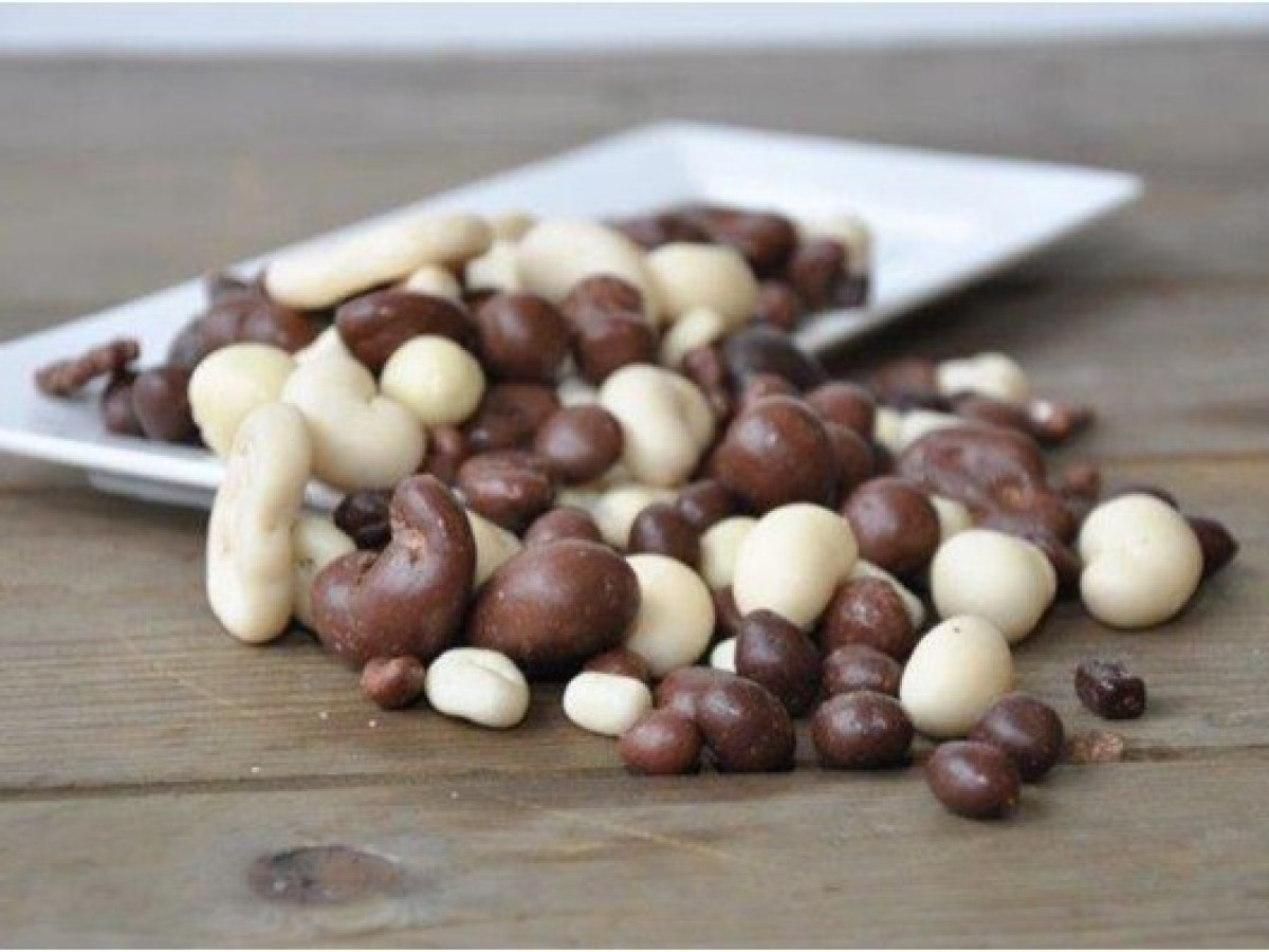 Chocolate Mixed Nuts